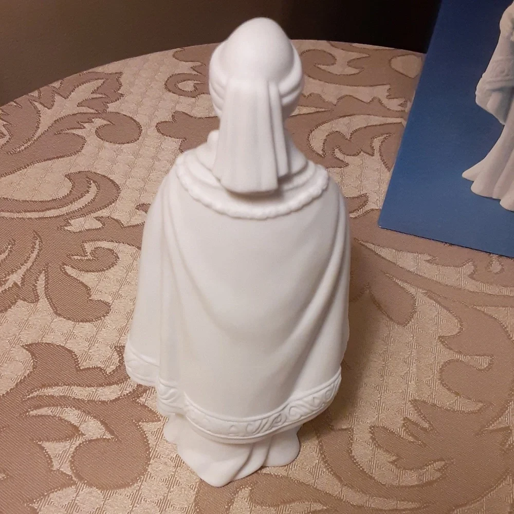 Avon Nativity Collectibles The Magi-Balthasar Porcelain Figurine